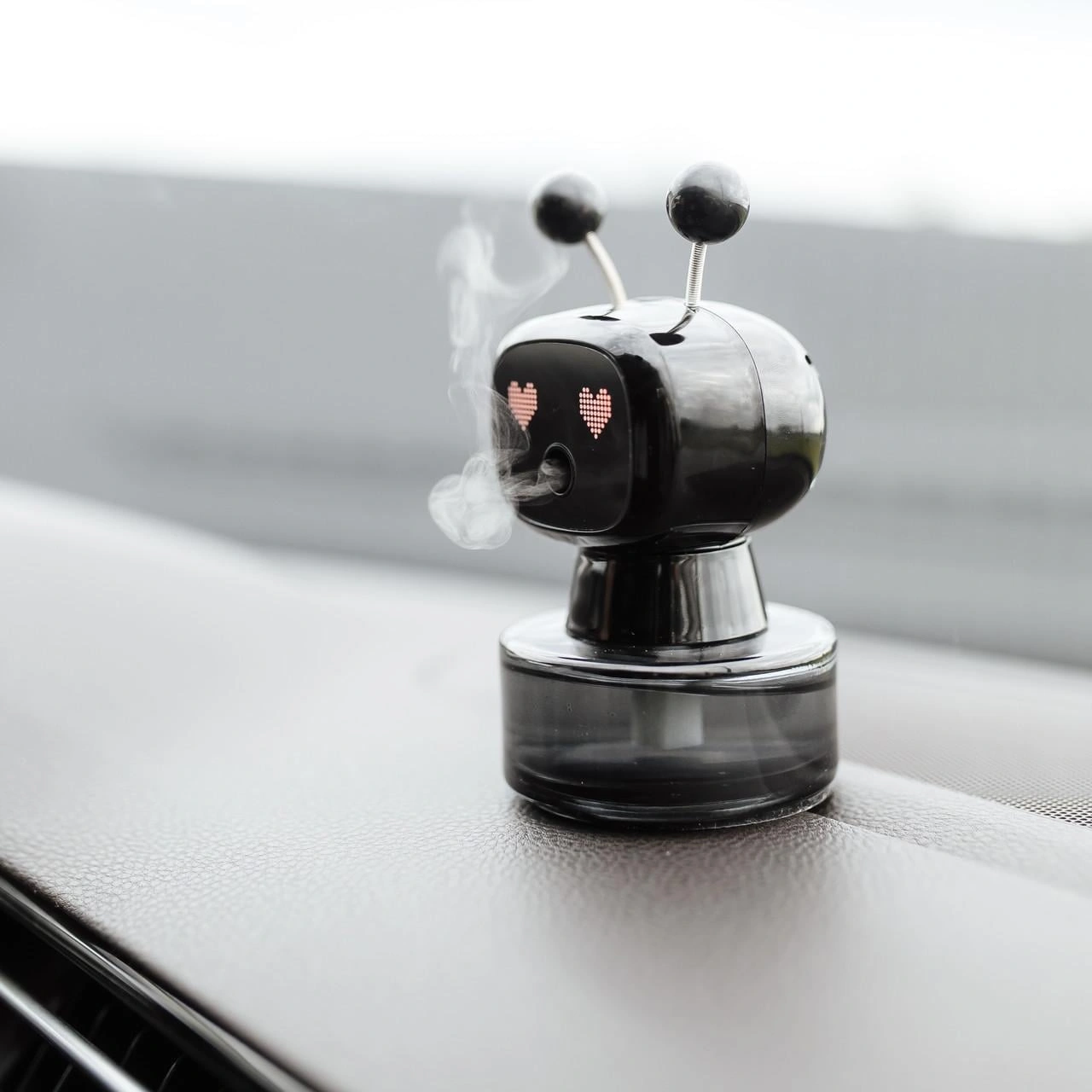 Комплектація автомобільного ароматизатора Smart Robot